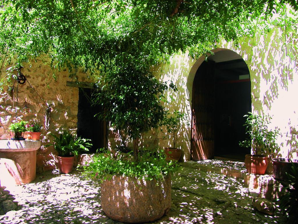 Finca Es Castell Бинибона Экстерьер фото
